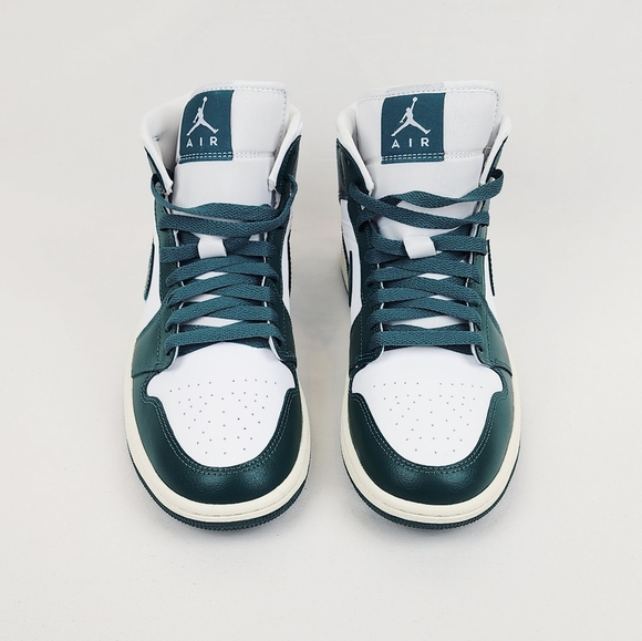 Air Jordan 1 Mid Green and White Sneakers 🔥FIRM PRICE 🔥 - Picture 7 of 14